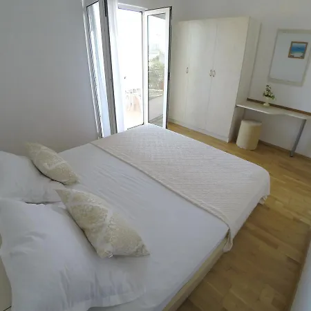 Ljiljana * Trogir
