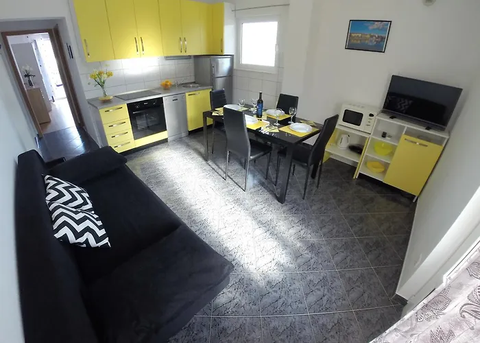 Apartment Ljiljana
