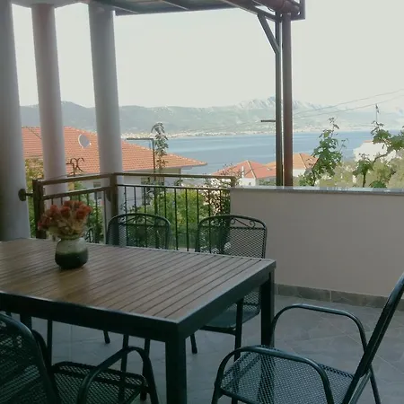 Ljiljana Apartament Trogir